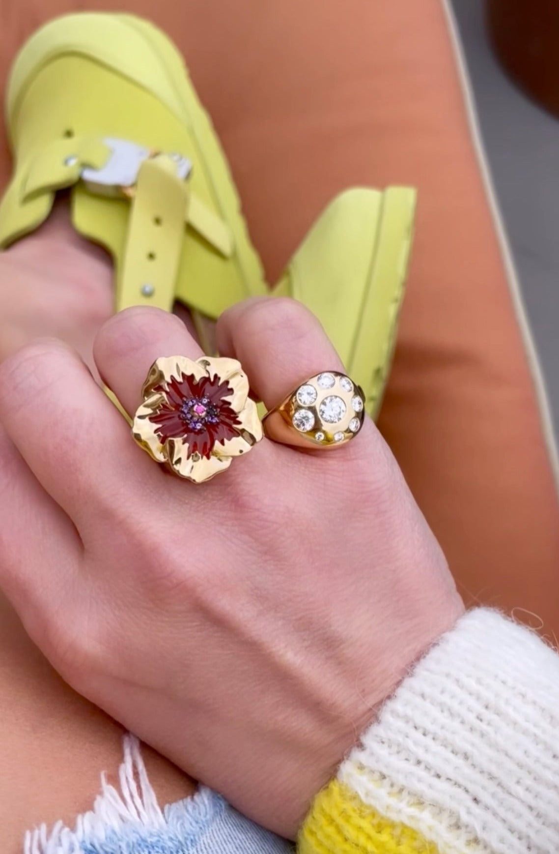 Hibiscus Ring – Brent Neale