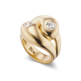 Knot Ring with 2 Diamond Rounds